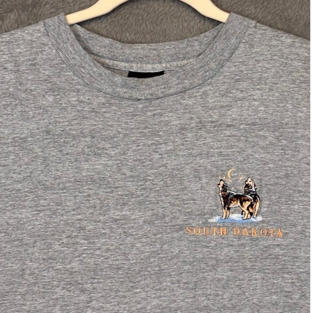 Vintage‎ Habitat South Dakota Wolf Embroidery T-Shirt Gray Mens XL Made in USA